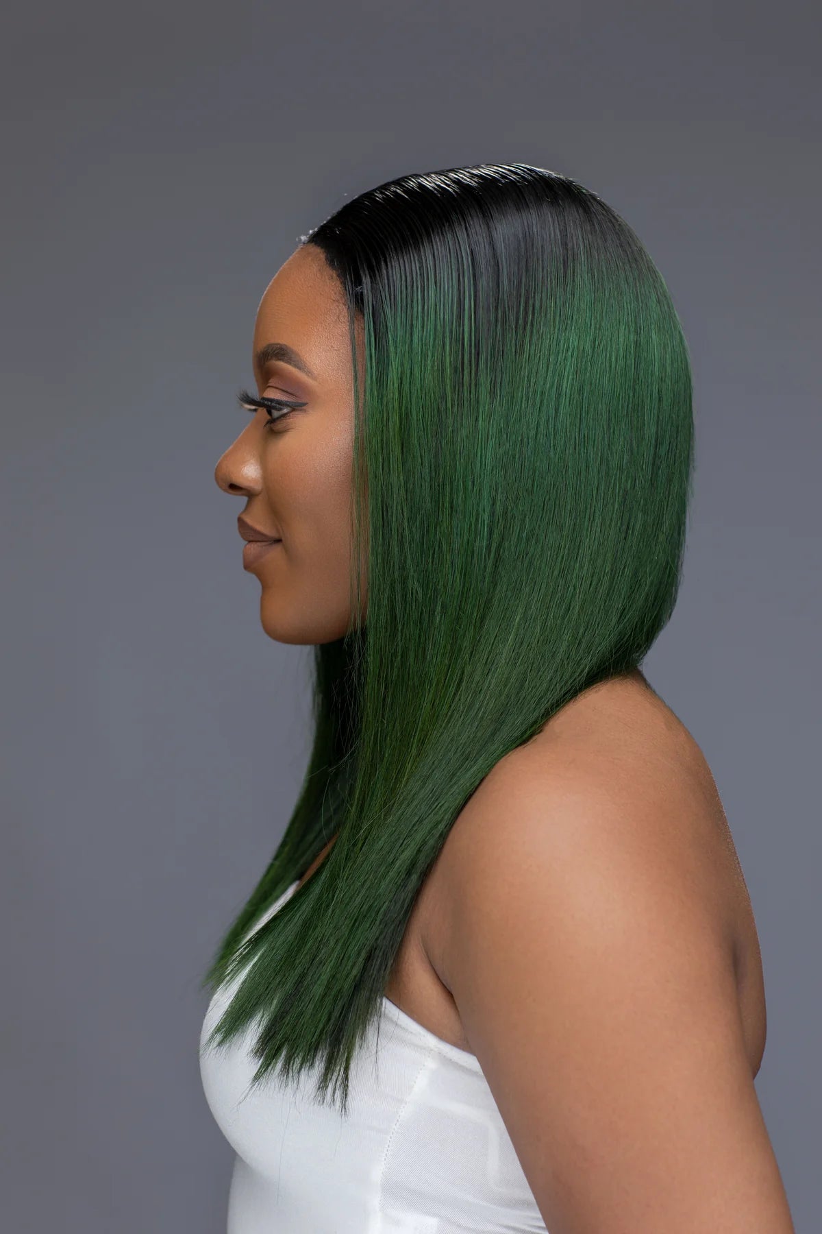 14" Bone straight Dark Green with Closure