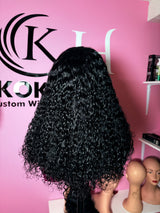 Cassie Curly wig